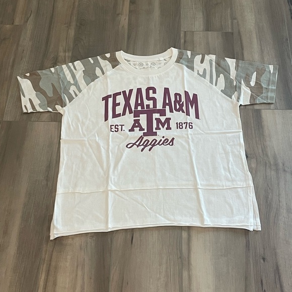 Texas A&M Aggies t shirt camo and white size small medium women’s t shirt tee - Picture 2 of 2